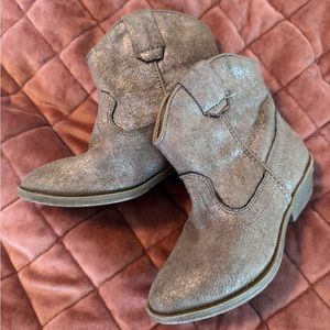 Tucker+Tate Cowboy Boots